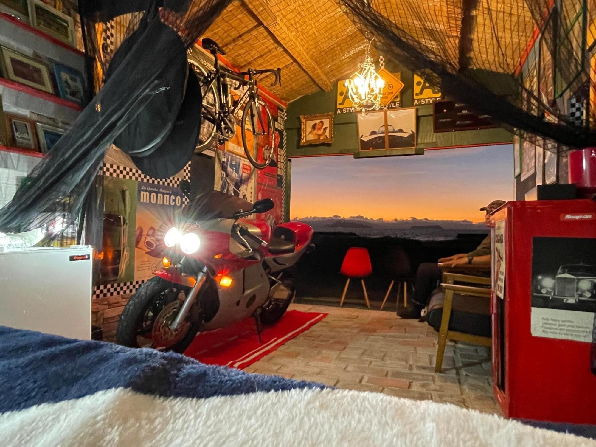 ライダーズハウス薩摩ヴィンテージインビーチフロント Minamiosumi Extérieur photo