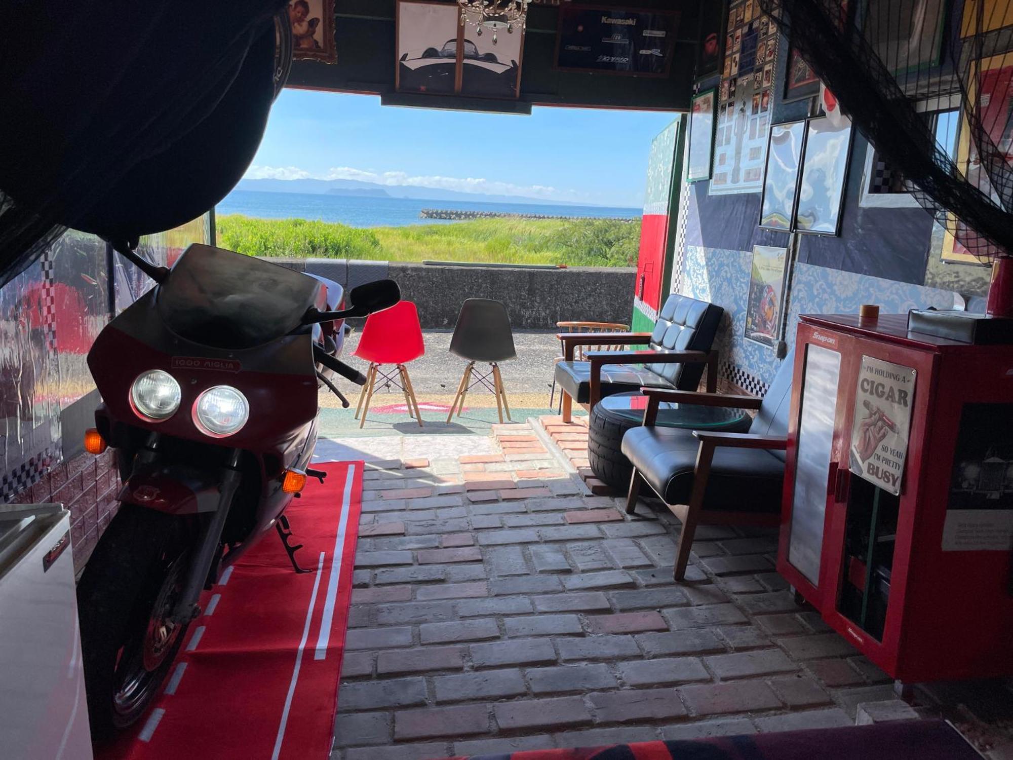 ライダーズハウス薩摩ヴィンテージインビーチフロント Minamiosumi Extérieur photo